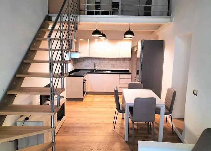 Pandolfini Apartment- With 2 Bedrooms